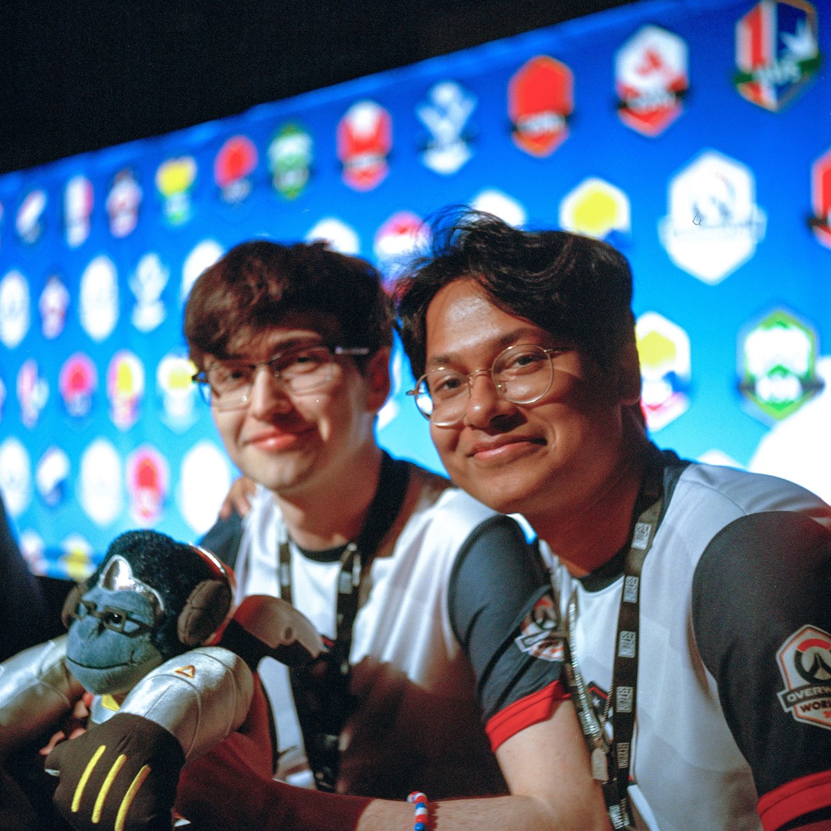 Team USA smile for the camera at the Overwatch World Cup
